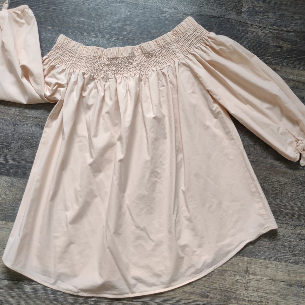 Do+Be Bohme Off-Shoulder Blouse Light Peach Sz Med